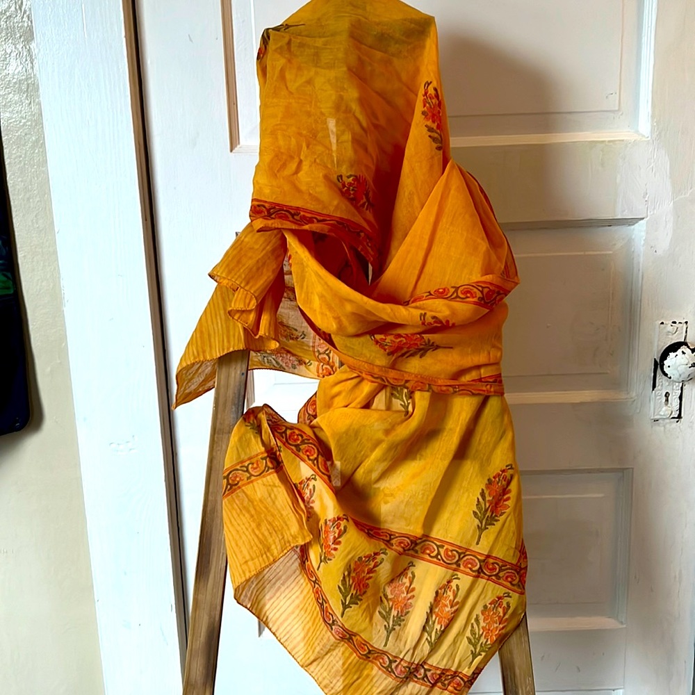Scarf. One size fits all. Brand fabrindia